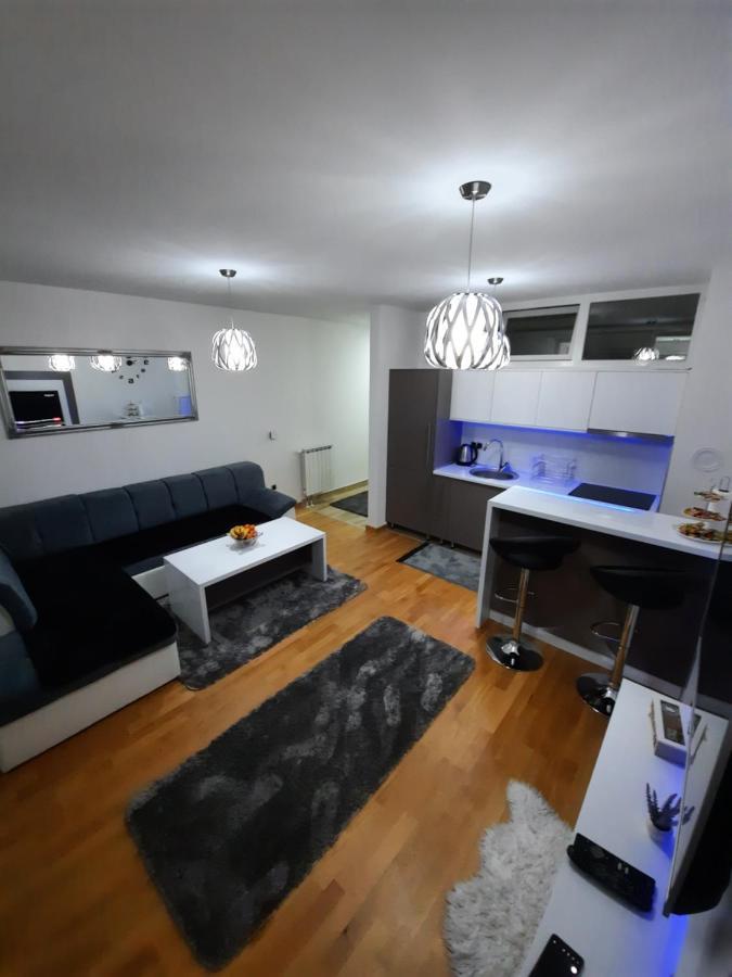 Apartman Bulevar Sarajevo - Free Parking Exteriér fotografie